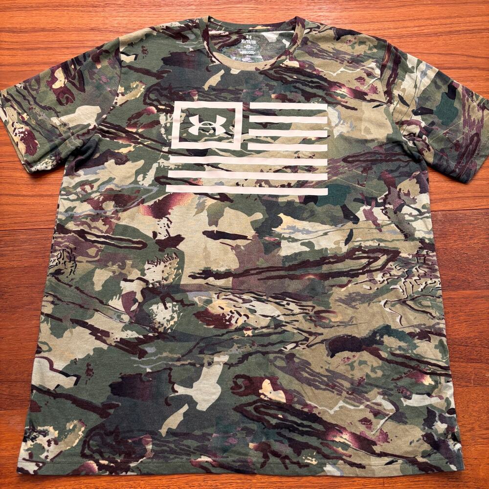 Under Armour Men's Camouflage Flag Short Sleeve TShirt Size XL